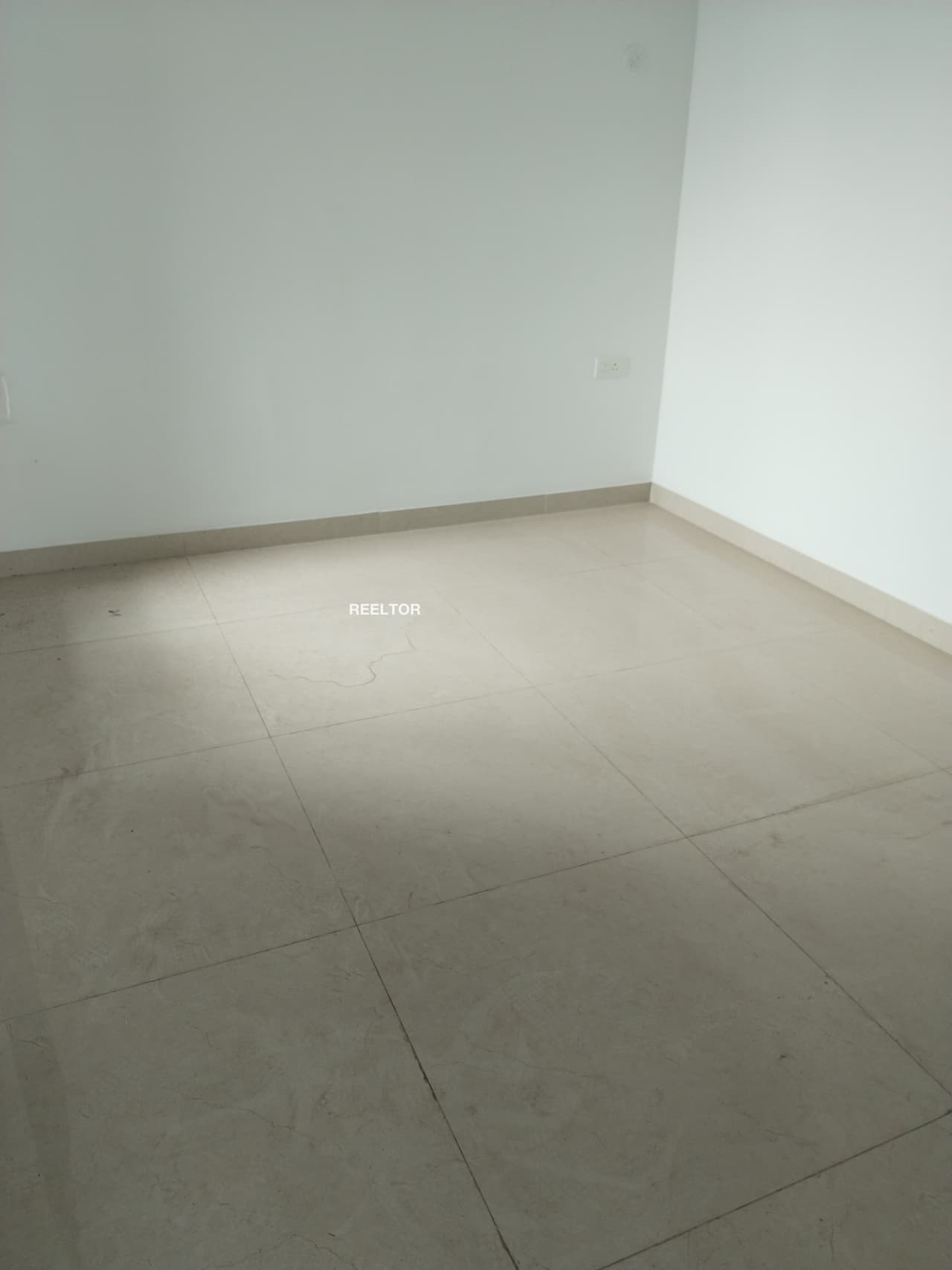 2 Bhk Flat For Rent In Noida Golf Course