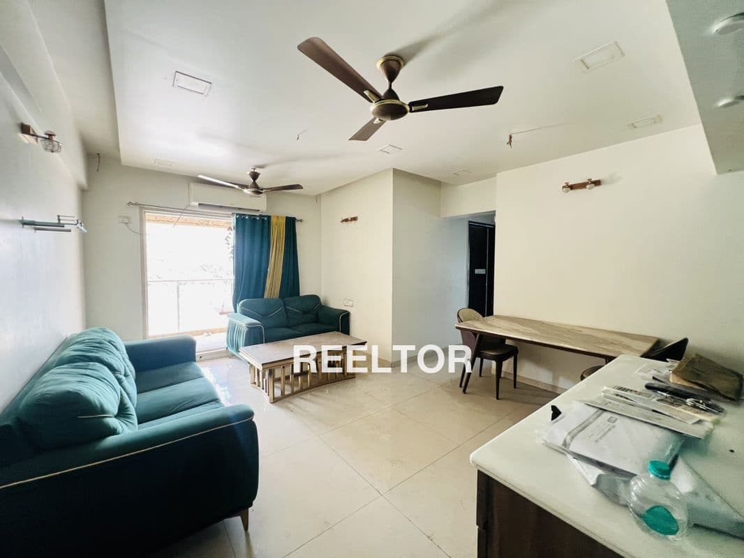 Flat For Rent In Vakilpura Kotwali