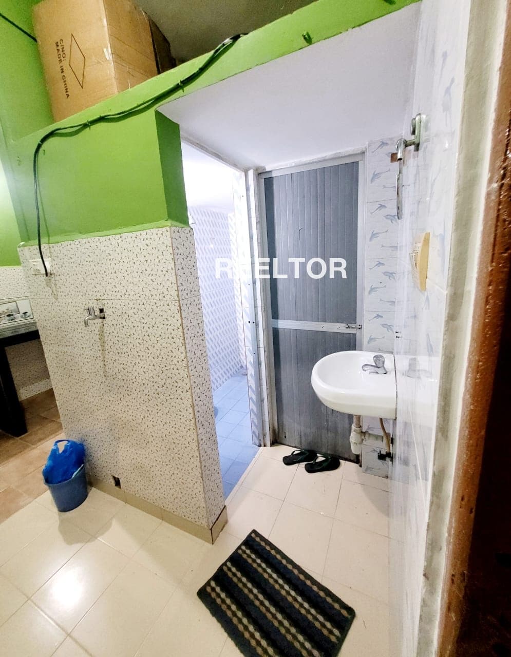 Flat For Rent In Lajpat Nagar Iv Defence Colony