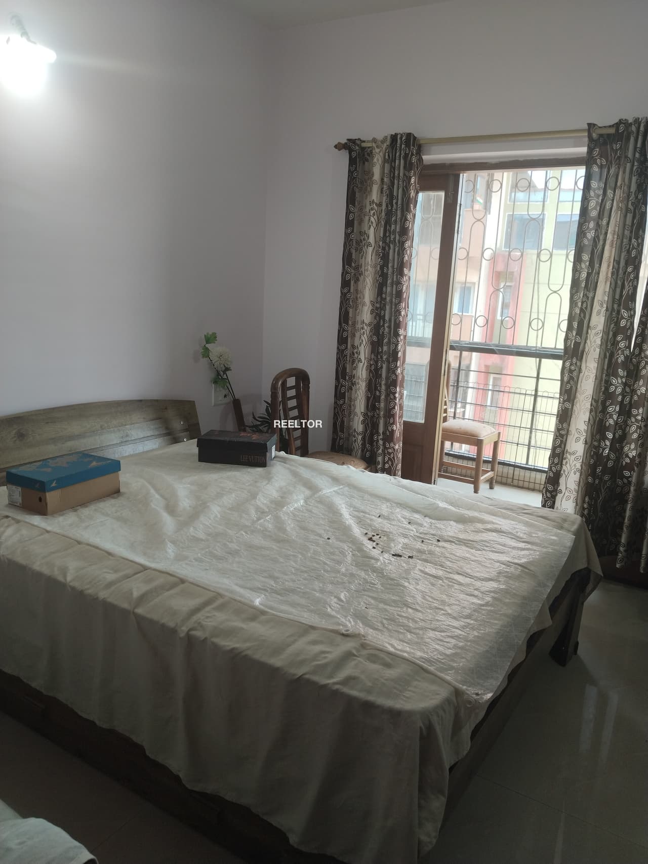 Flat For Rent In Moti Bagh Vasant Vihar