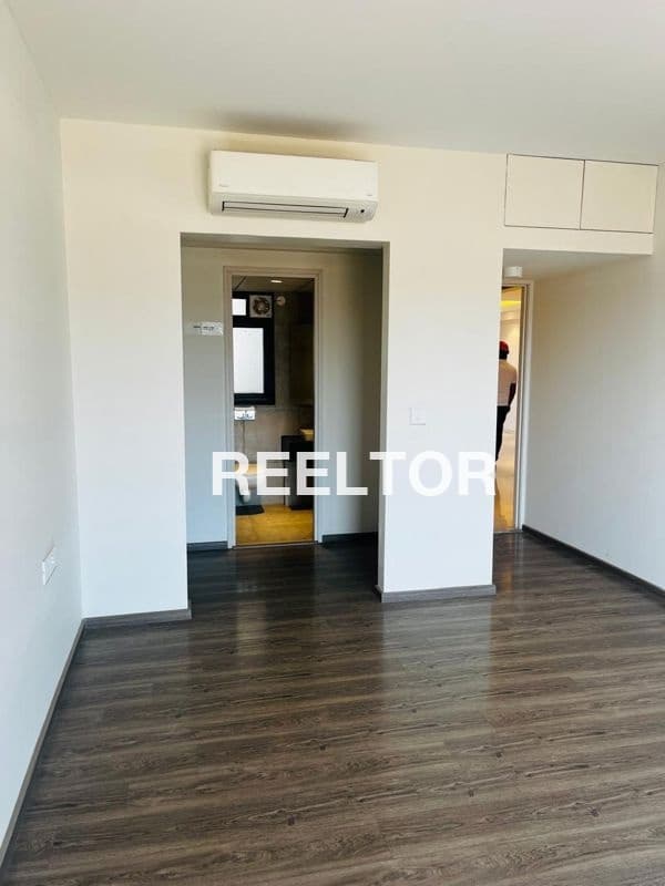 Flat For Rent In Laxmi Nagar Preet Vihar