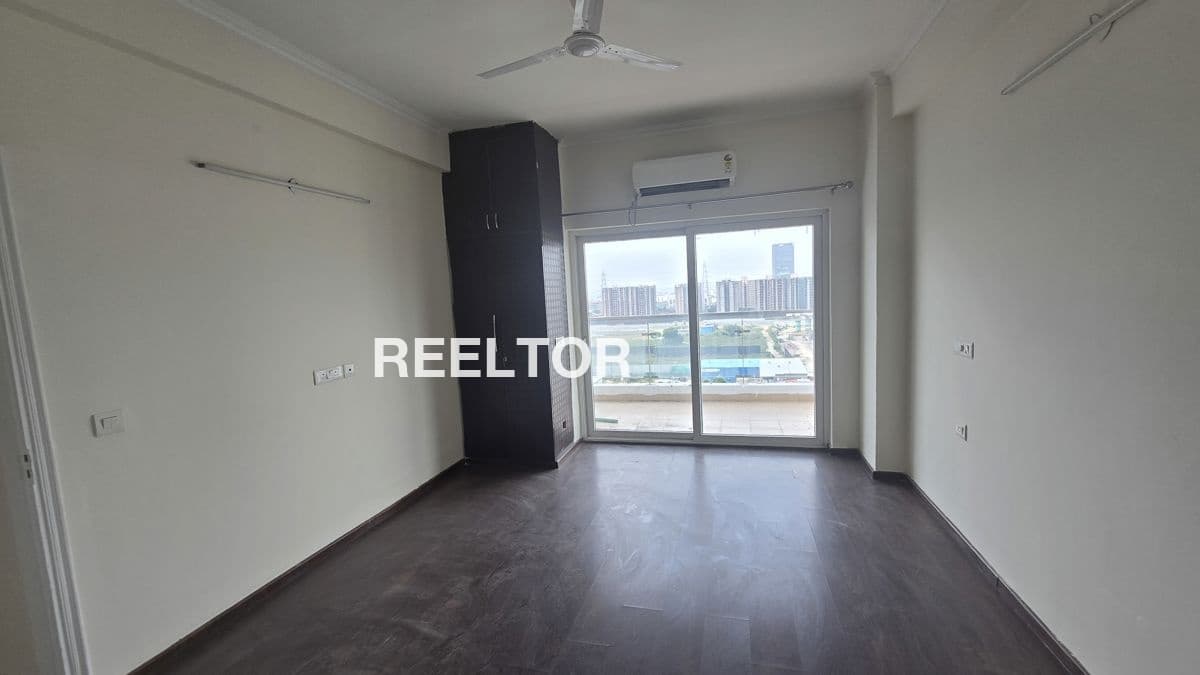 Flat For Rent In Lajpat Nagar Ii Defence Colony