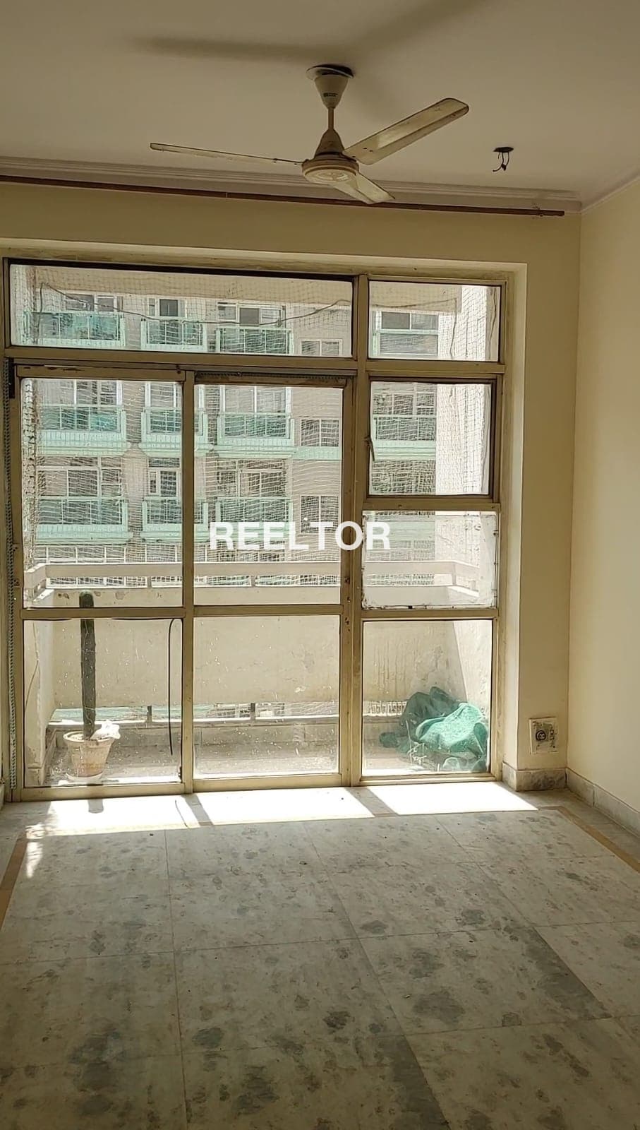 Flats For Rent In New Ashok Nagar Noida