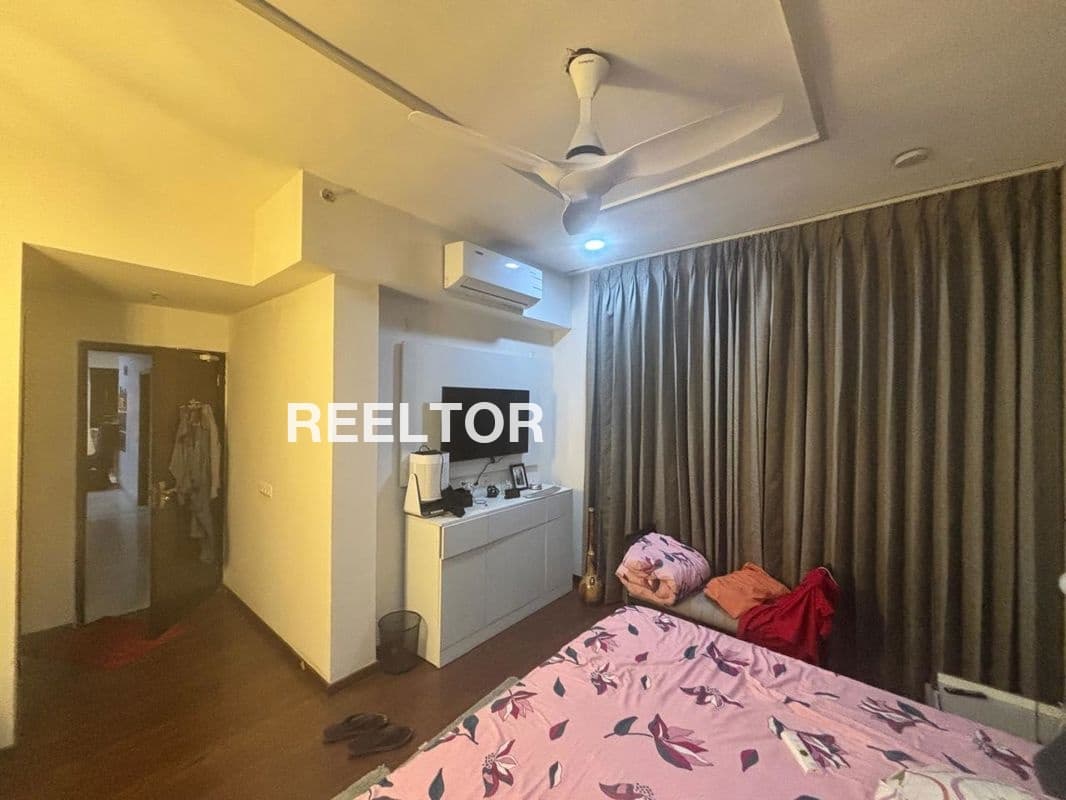 Flat For Sale In Romawkasa Gadiguda