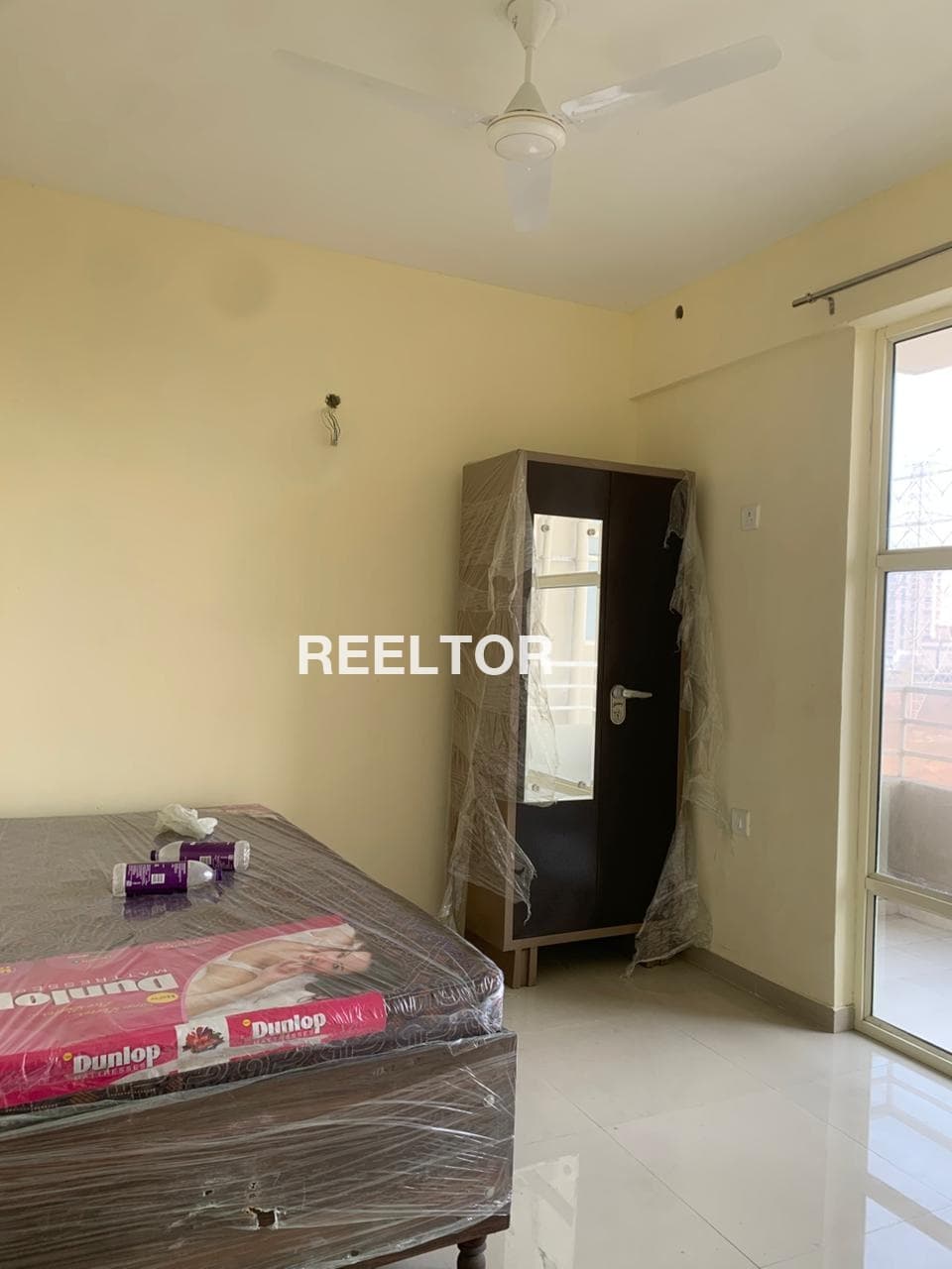 Flat For Rent In Malka Ganj Civil Lines