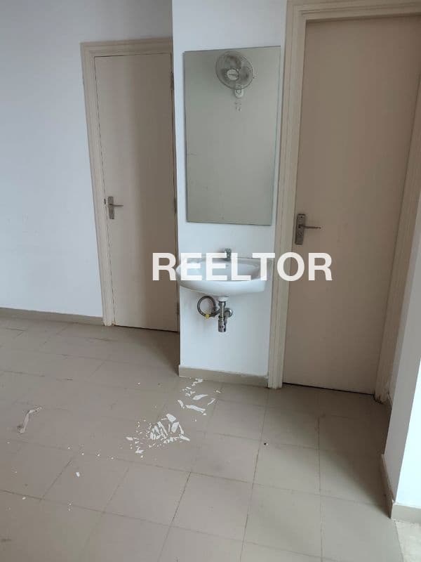 Flat For Rent In Lakhi Park Model Town