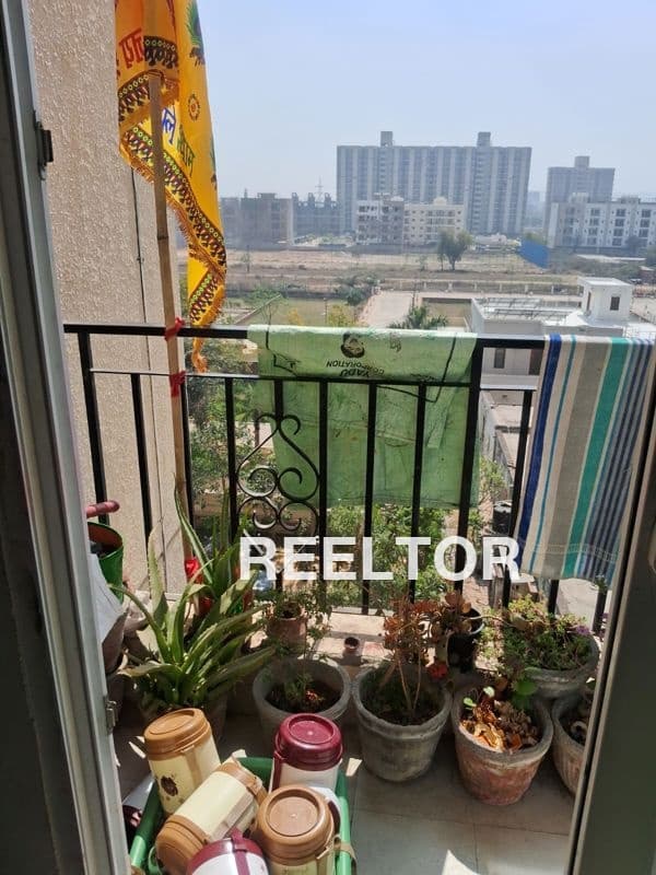 Flat For Rent In Laroya Nawanshahr