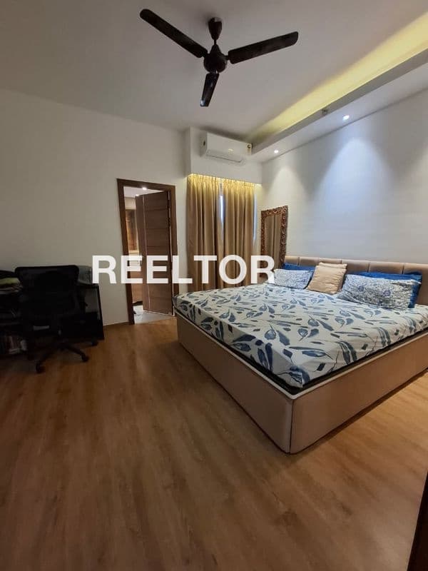 Flat For Rent In Shahdara Vivek Vihar