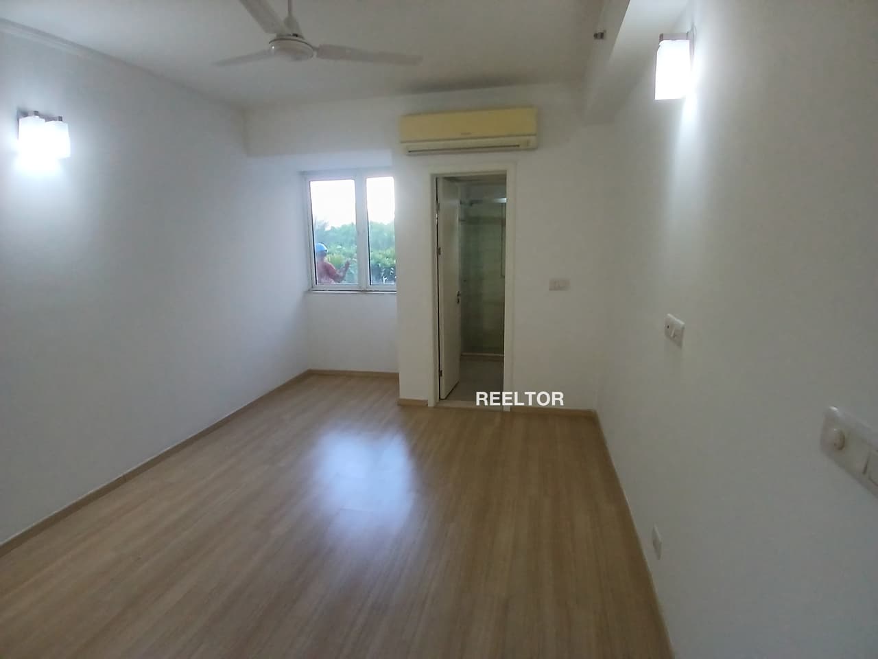 Flat For Sale In Mungwana Sundarnagar