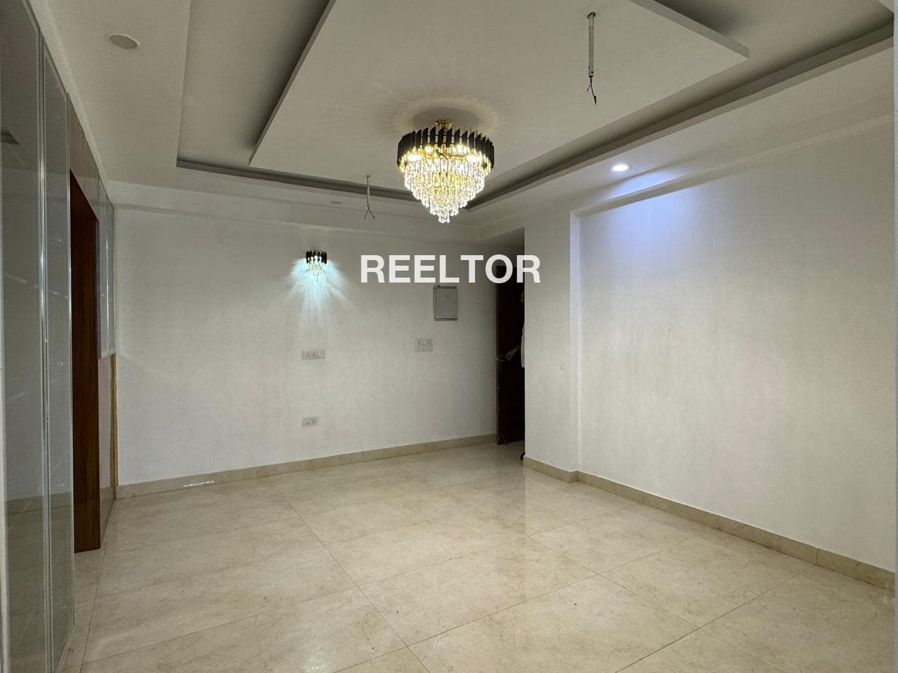 Flat For Rent In Shashi Garden Mayur Vihar