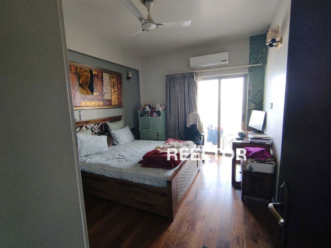 Flat For Sale In Muratan Chachyot