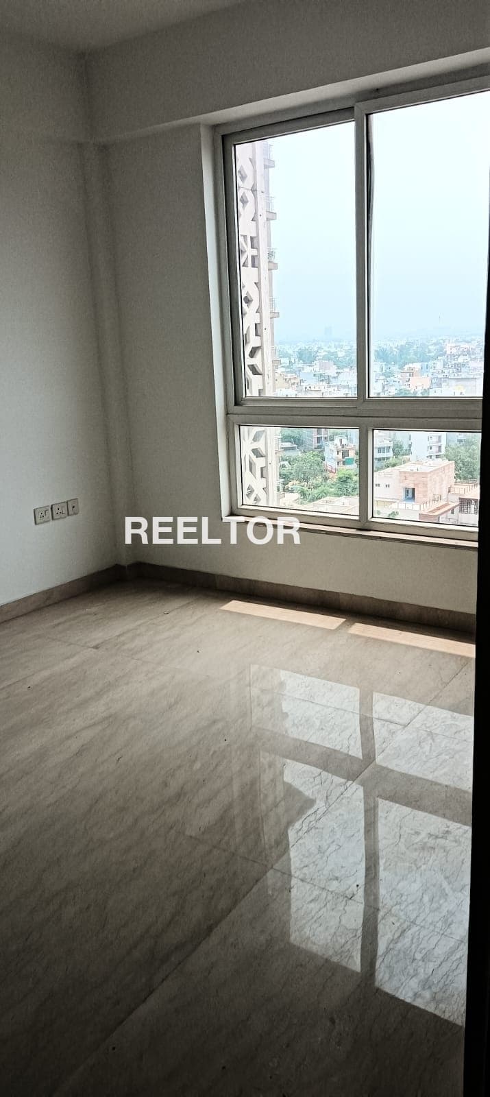 2 Bhk Flat For Rent In Cleo County Noida