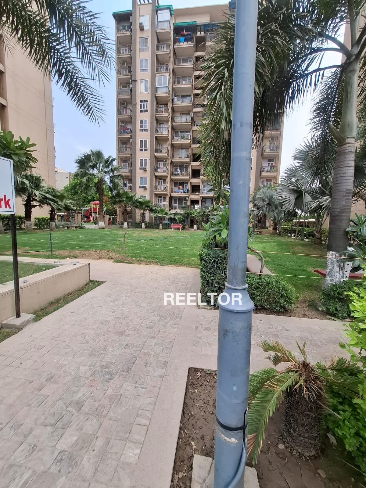 Flat For Rent In Nankheri Kapashera
