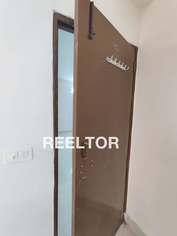 Flat For Rent In Qutub Vihar Kapashera