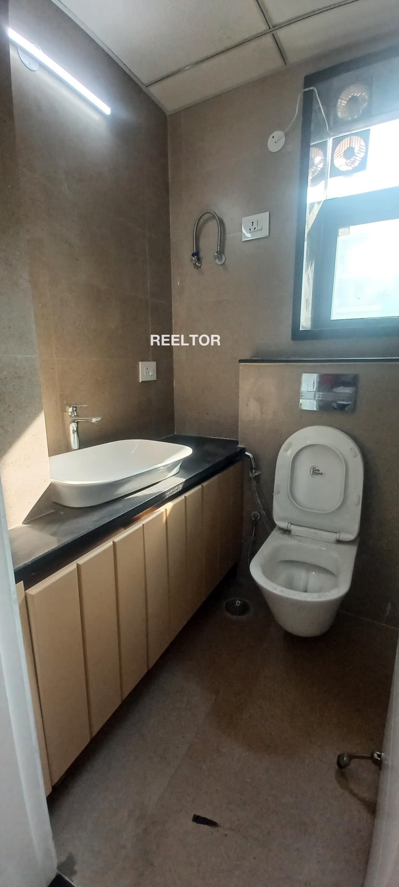 Flat For Rent In Nirappelkada Idukki