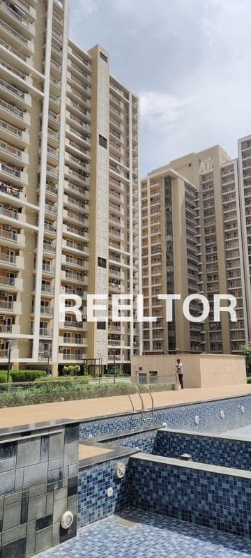 Flat For Rent In Narayanagudem Nadigudem