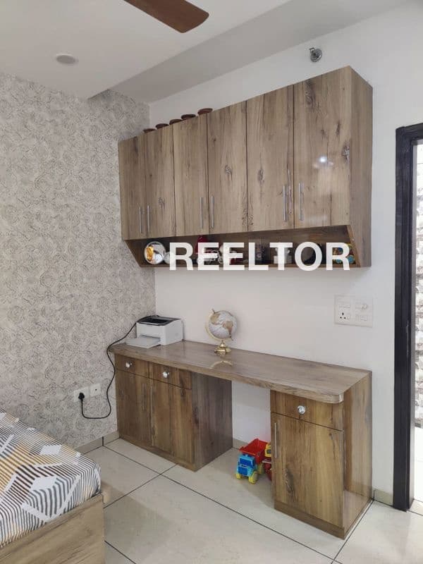 48 Meter Floor In Rohini Sector 16