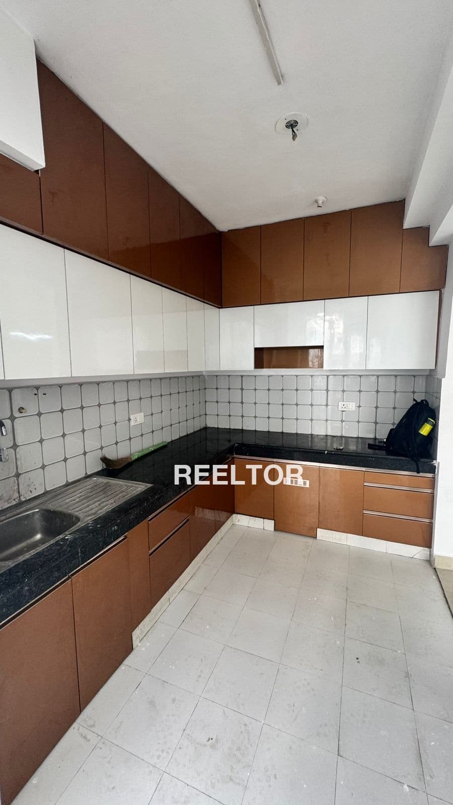 2 Bhk Flat For Rent In Ayodhya Enclave Rohini