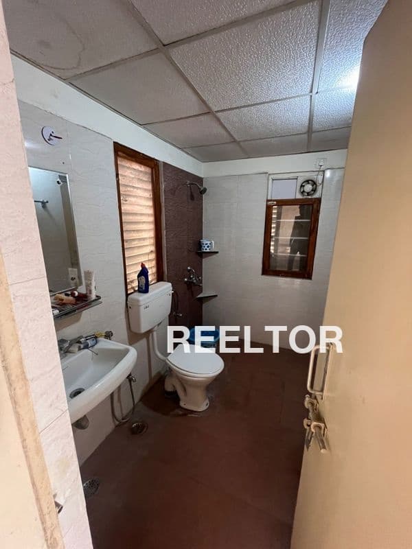 Flat For Sale In Peddampet Hajipur