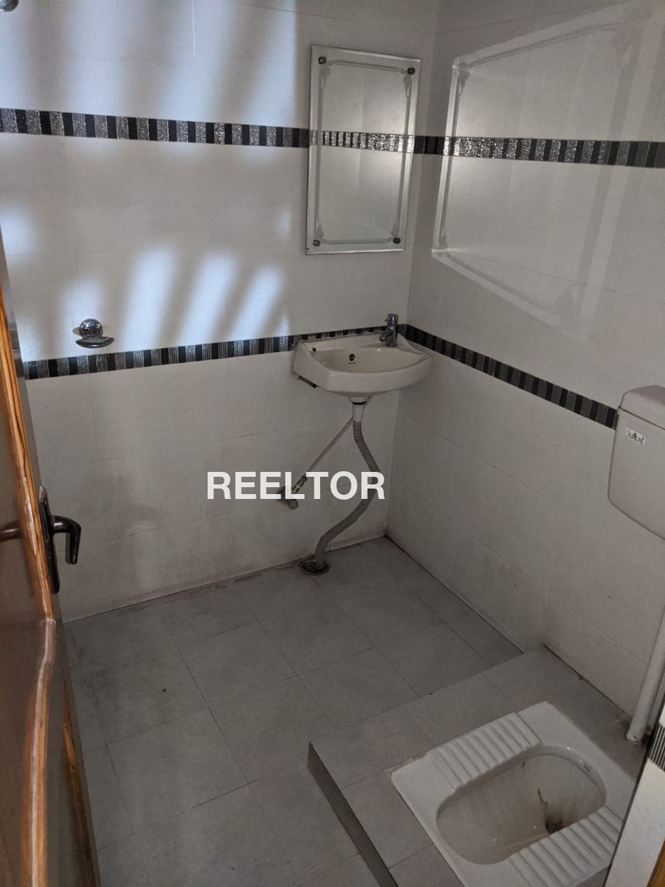 House For Rent In Green Park Delhi