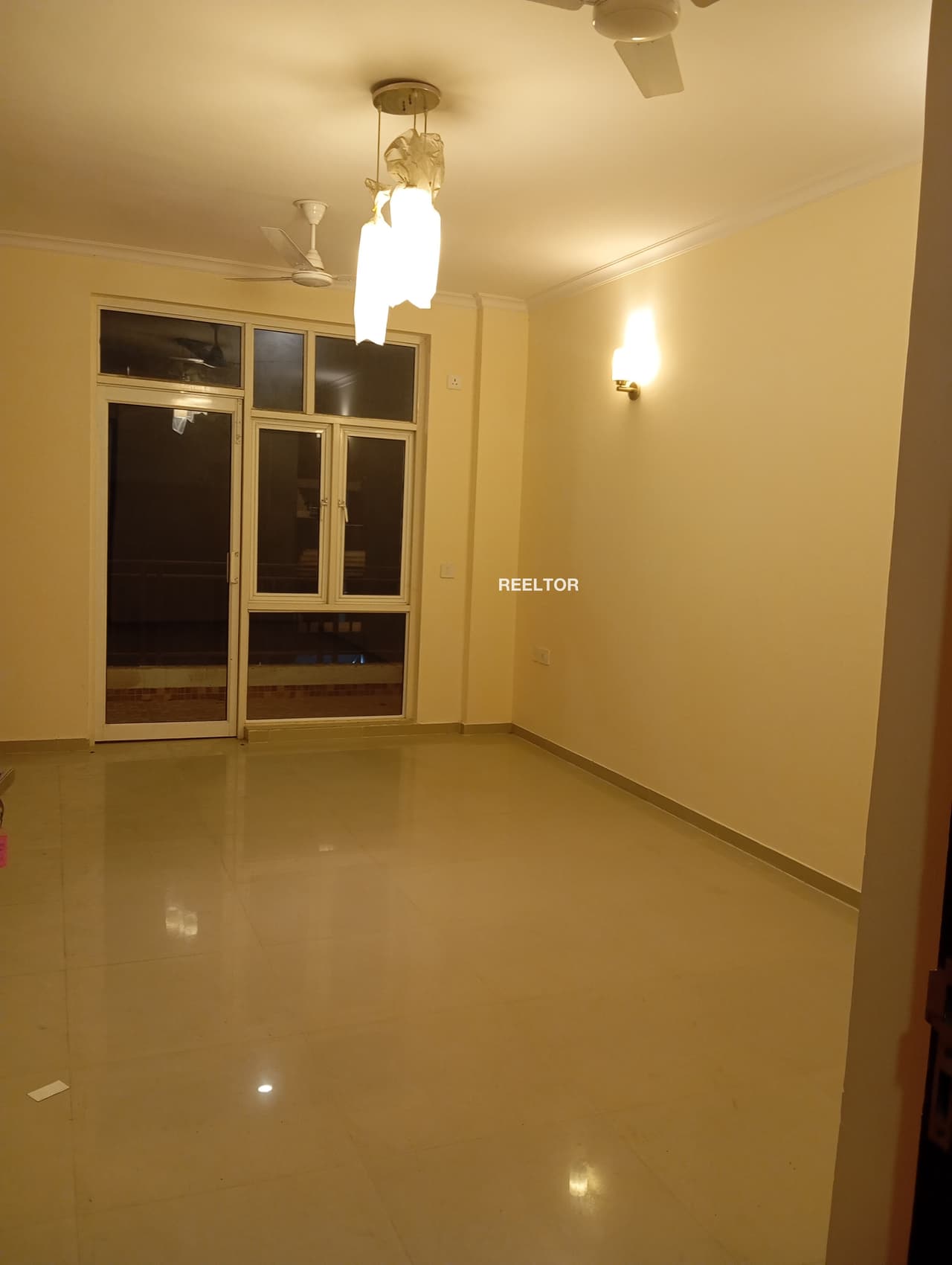 Fully Furnished Flat For Rent In Rajouri Garden