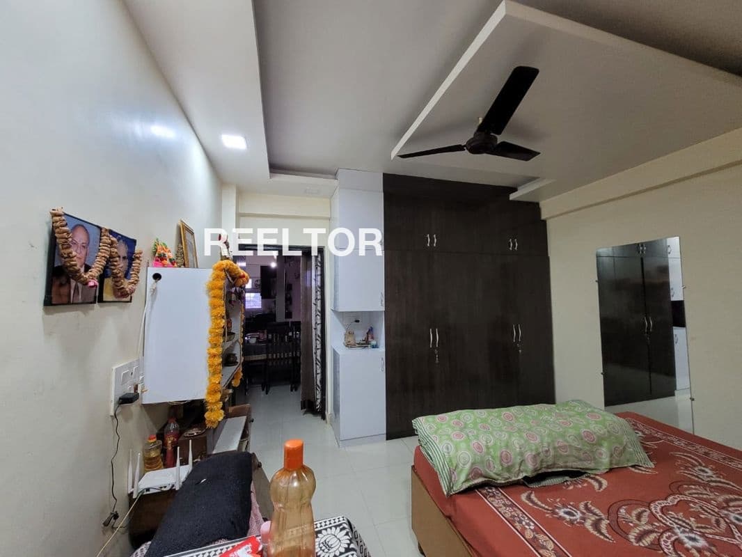 Flat For Rent In Meenakshi Garden Rajouri Garden