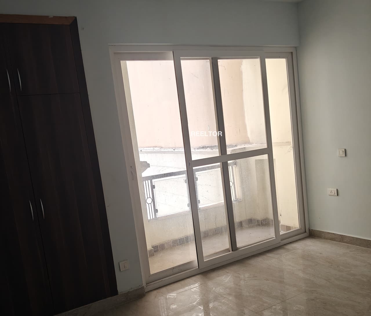 Flat For Rent In Naraina Delhi Cantonment
