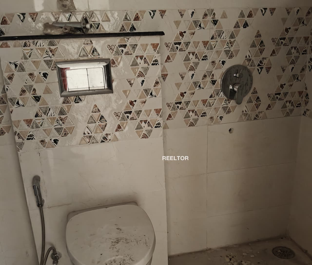 Flat For Sale In Pedda Demi Tadwai