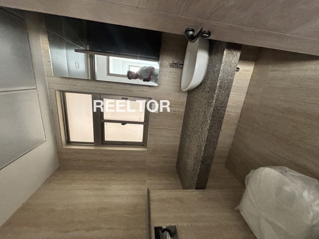 Flat For Rent In Middle Shankar Vihar Delhi Cantonment