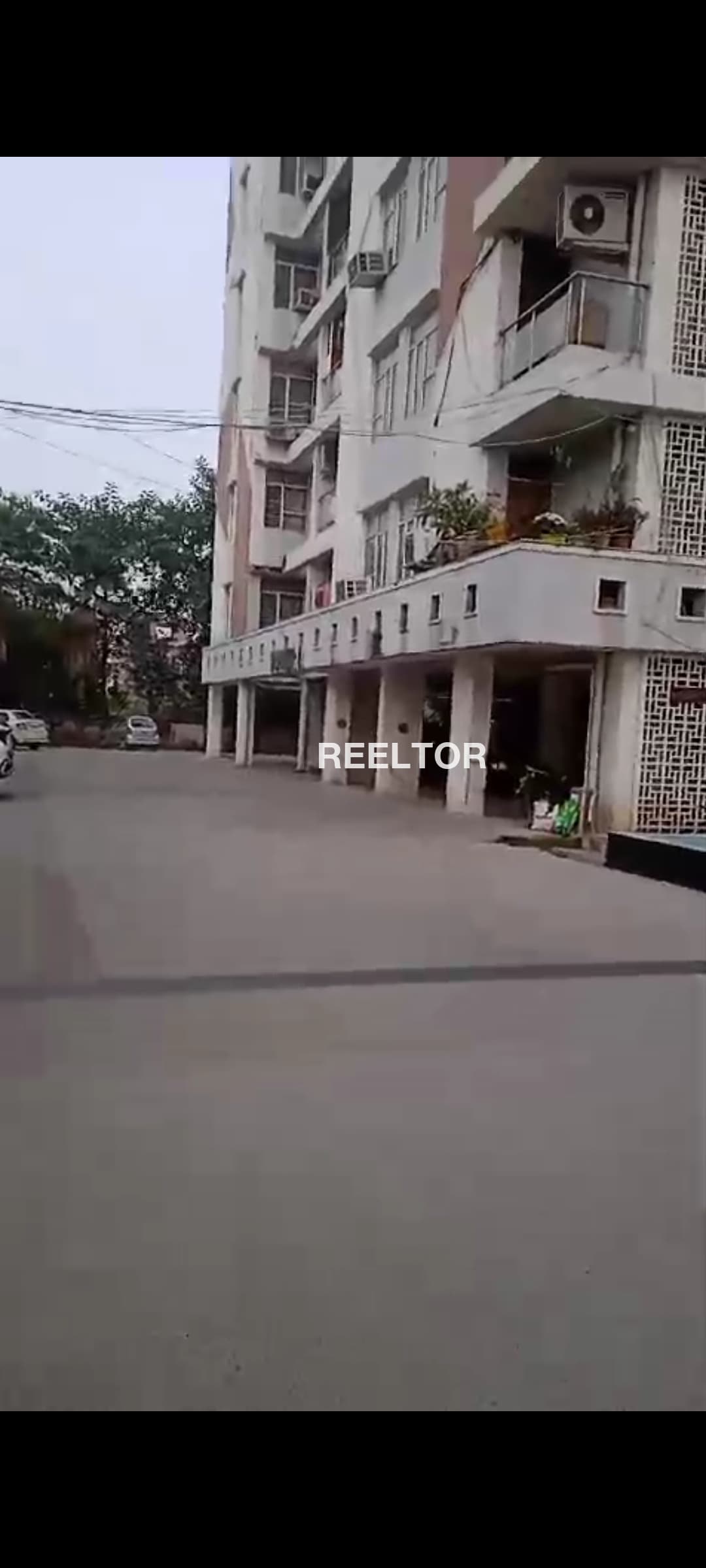 Flat For Rent In Sanjay Colony Saket