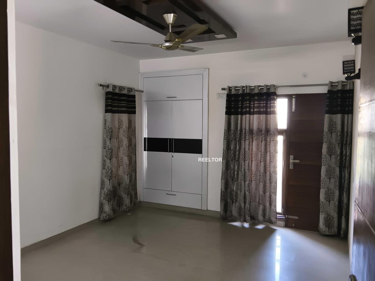Flat For Sale In Pathyanaik Mugpal