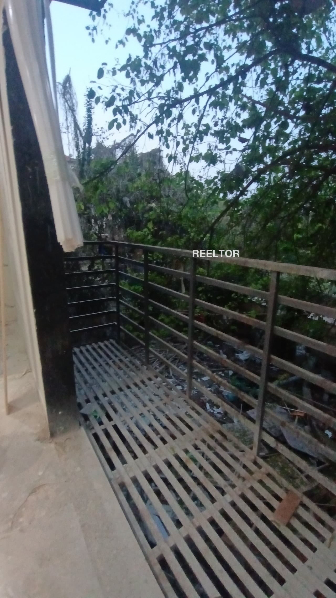 Flat For Rent In Vishwakarma Colony Kalkaji