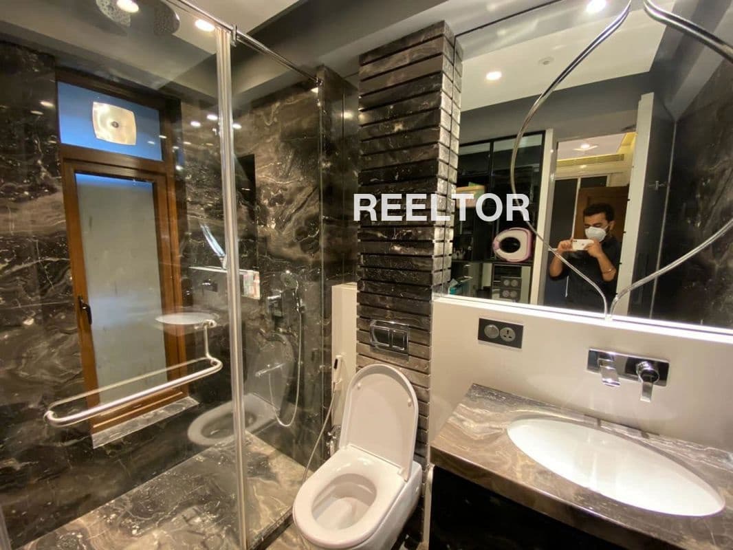 Flat For Rent In Bajina Tosham