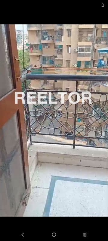 Flat For Rent In Ssi Jhuggi Saraswati Vihar