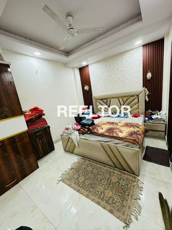 Flat For Rent In Sanjay Gandhi Transport Nagar Alipur