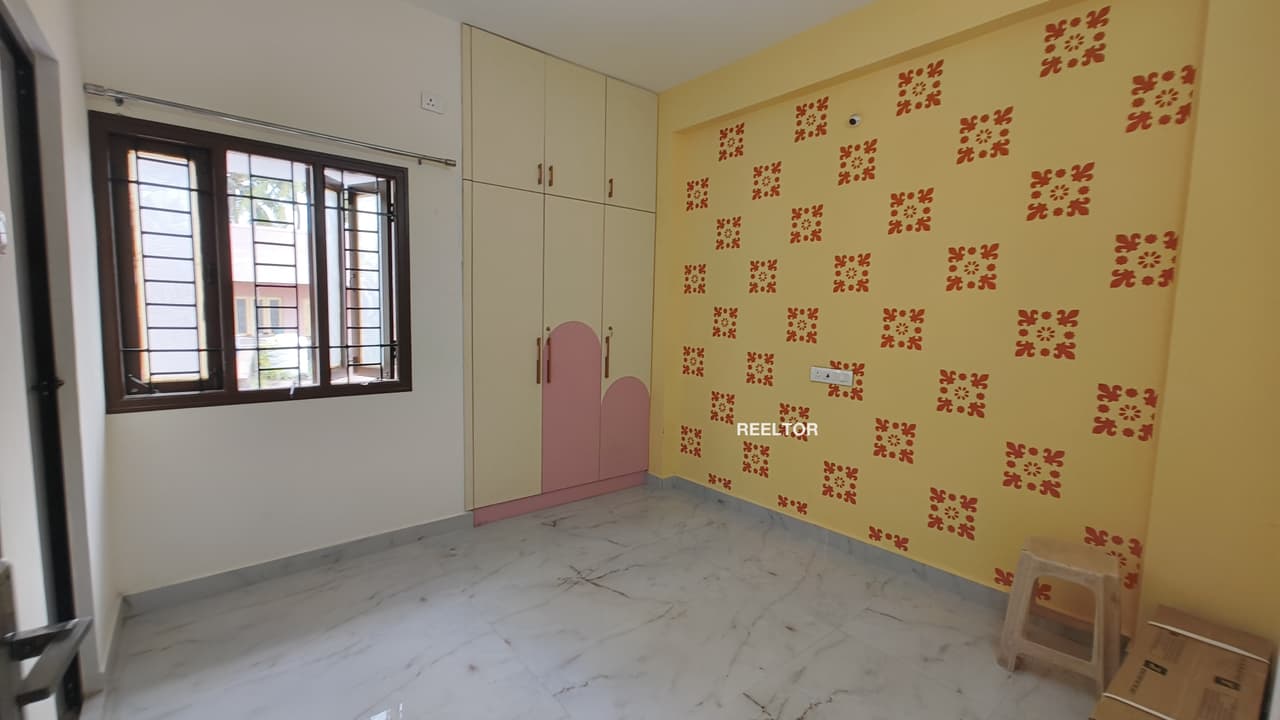 Flat For Rent In Lajpat Nagar Defence Colony