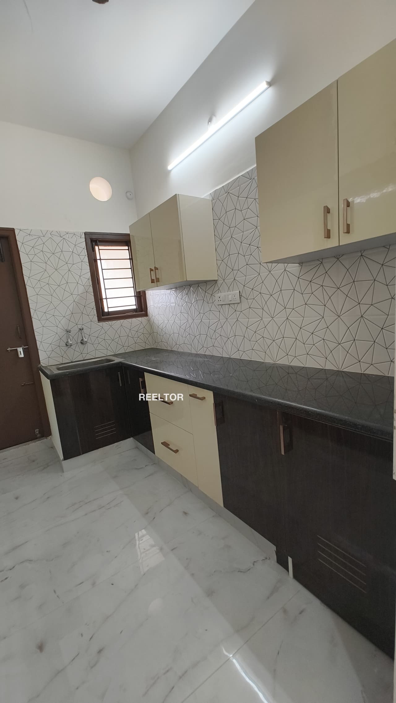 Flat For Rent In Kanech Ludhiana