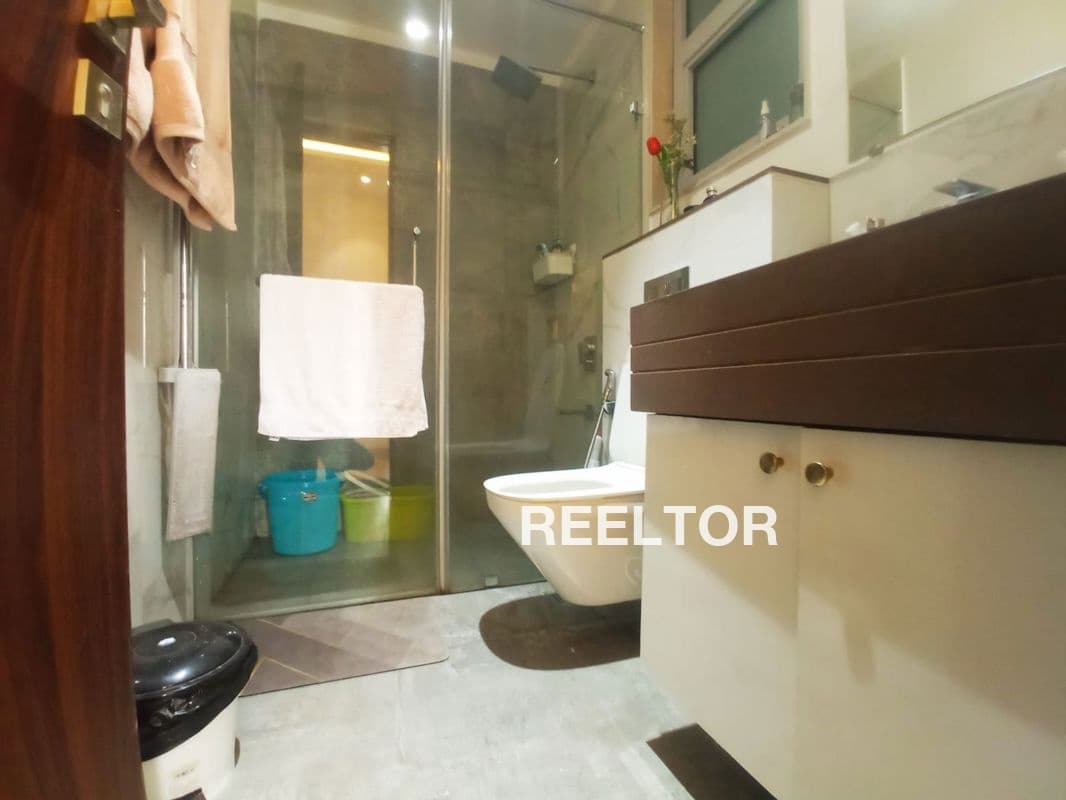 Flat For Rent In Nabi Karim Kotwali