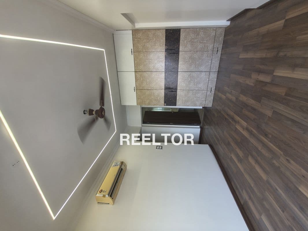 Flat For Rent In Narlinglagudem Palakeedu