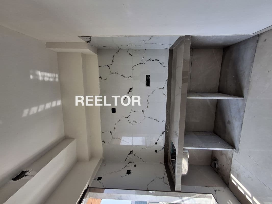 Flat For Sale In Munei Shalai