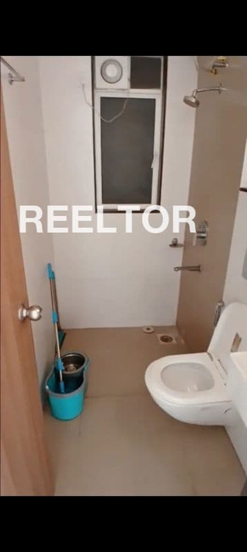 Flat For Rent In Lajpat Nagar Ii Defence Colony