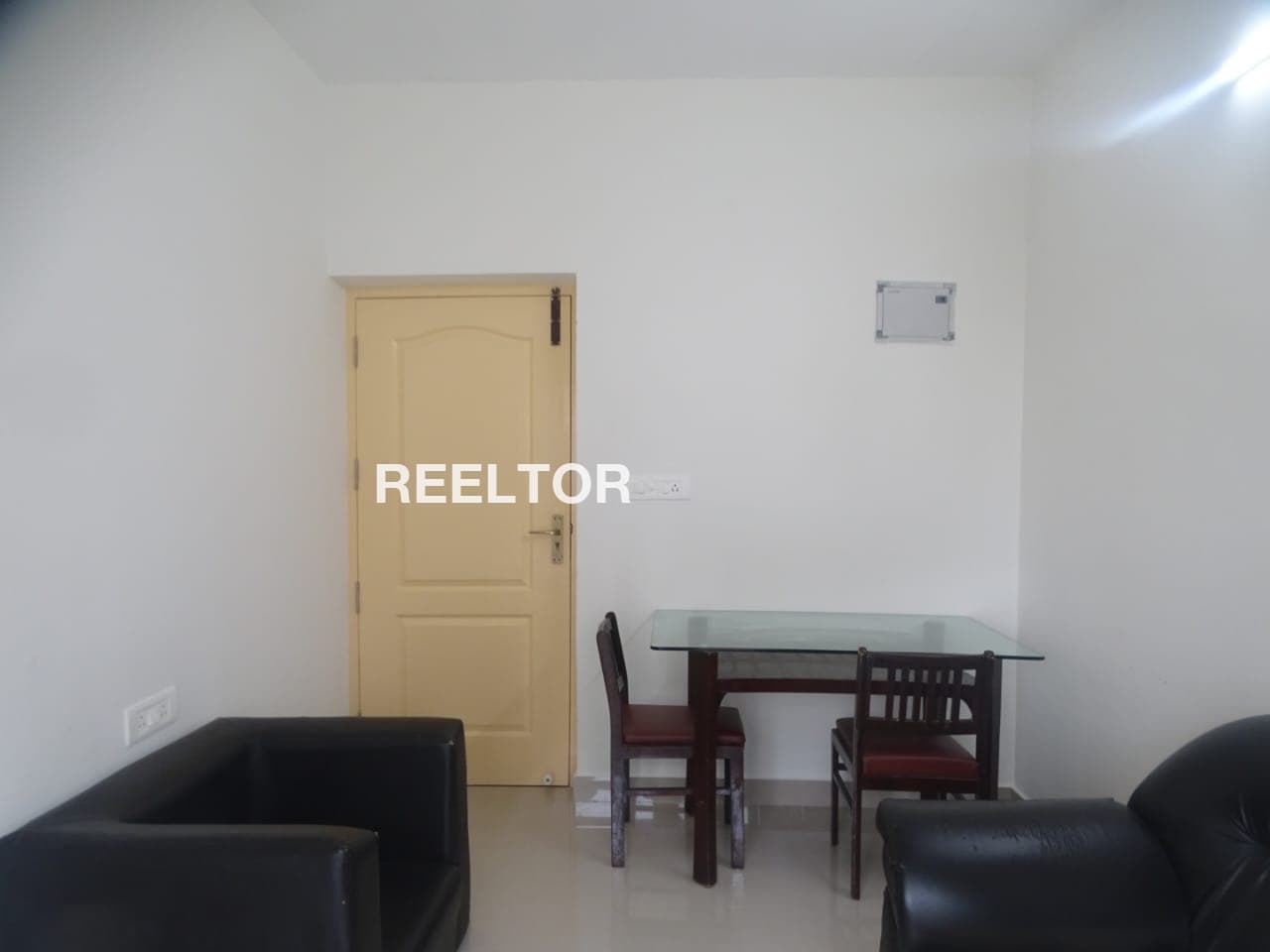 1 Bhk Properties For Rent In Shree Radha Apartments Dwarka