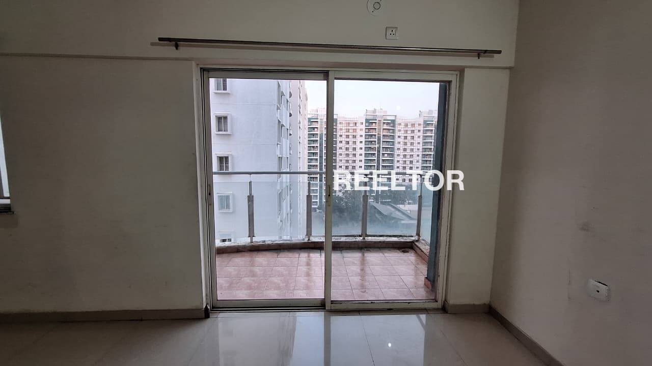 Flat For Rent In Sanjay Gandhi Transport Nagar Alipur