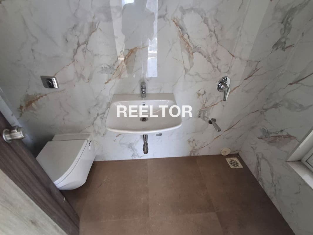 Flat For Sale In Peddampet Hajipur