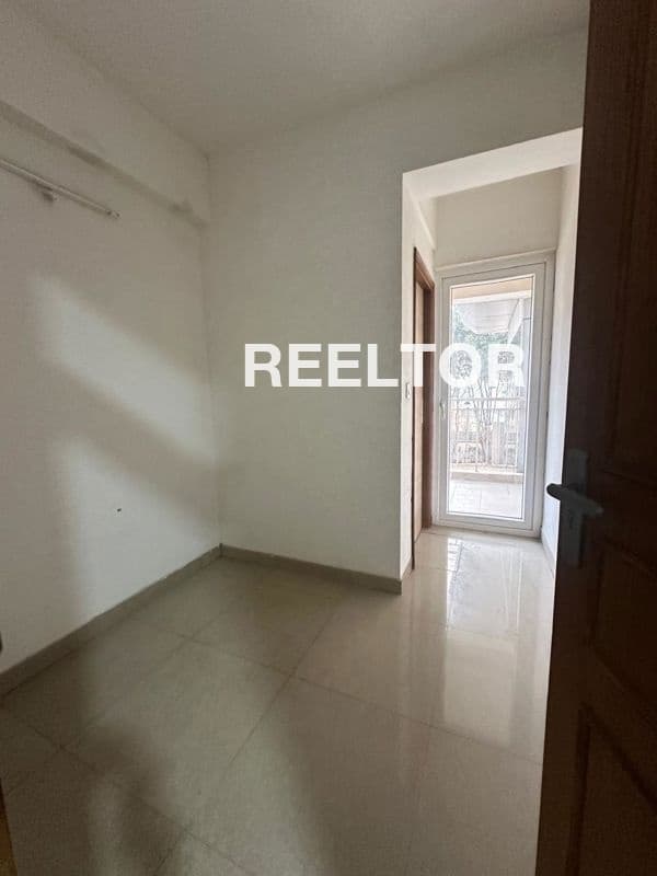 Flat For Rent In Safeda Basti Vivek Vihar