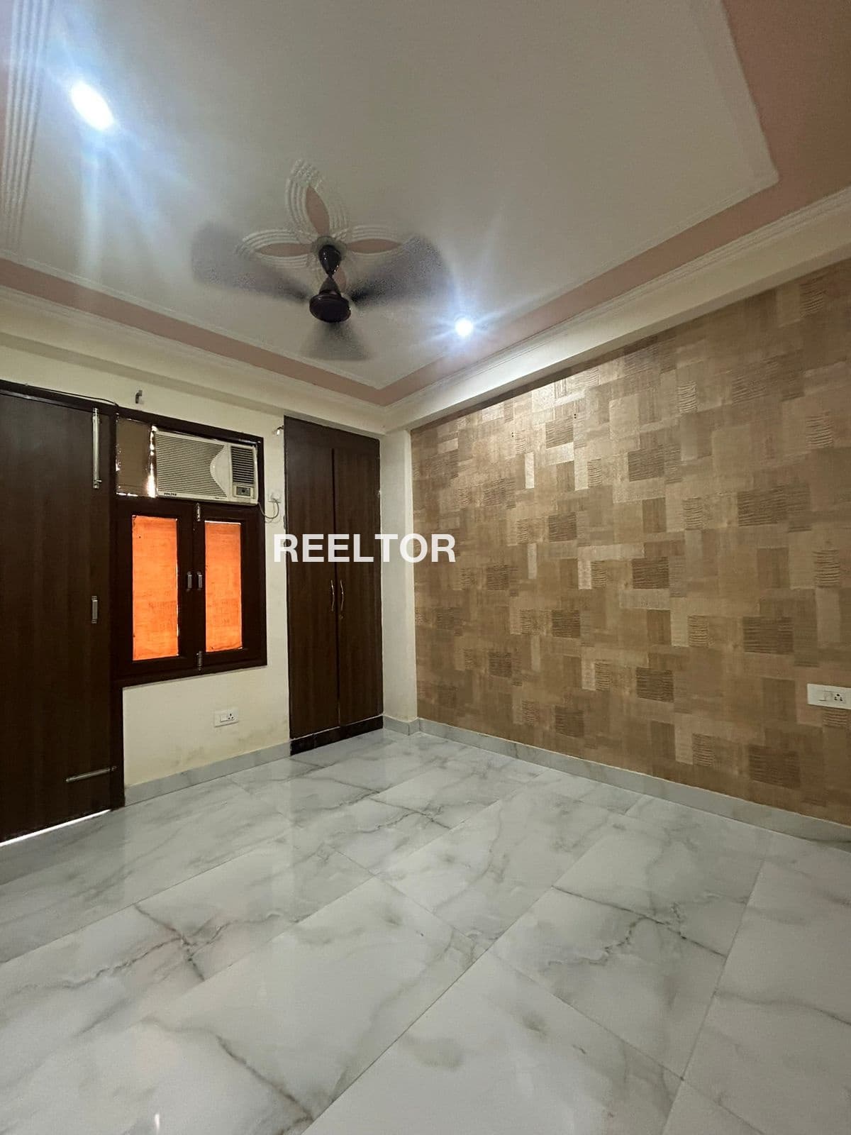 Flat For Rent In Luhar Khadur Sahib