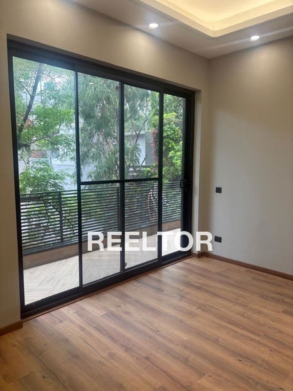 Flat For Rent In Vishwas Nagar