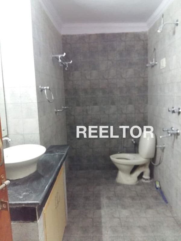 Flat For Rent Rohini Sector 16 Without Brokerage