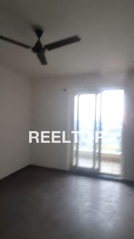 Floor In Tagore Garden Extension