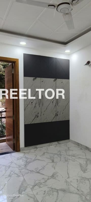 Flat For Rent In Madathikara Mukundapuram